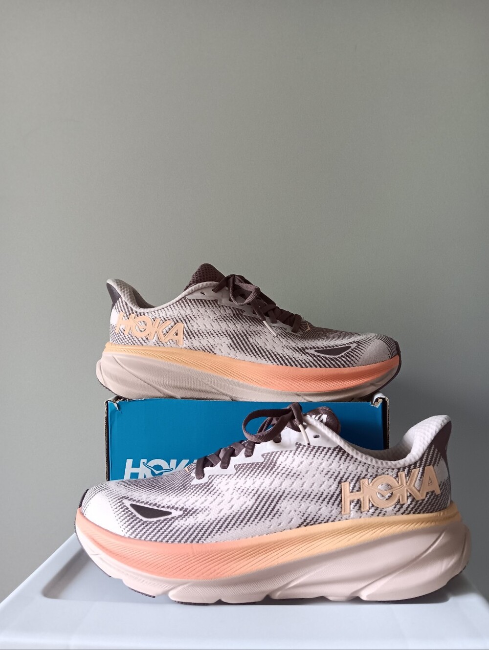 Hoka Clifton 9 GTX Sneakers Cosmic Pearl Smoky Quartz Size 9.5